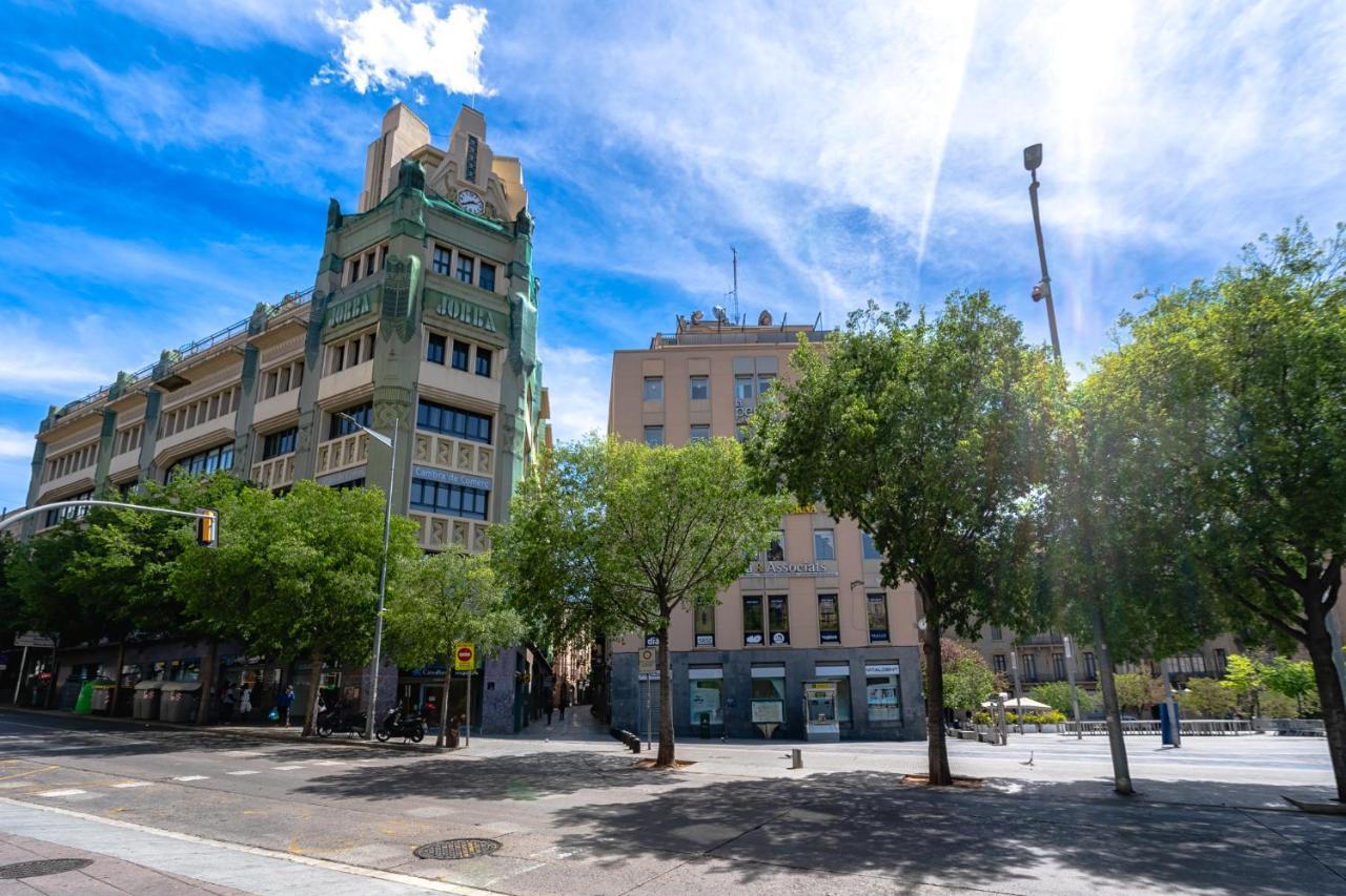 דירות מנרסה Espectacular Loft En Centrico Edificio Singular מראה חיצוני תמונה